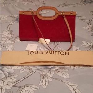 Red Louis Vuitton Vernis Roxbury